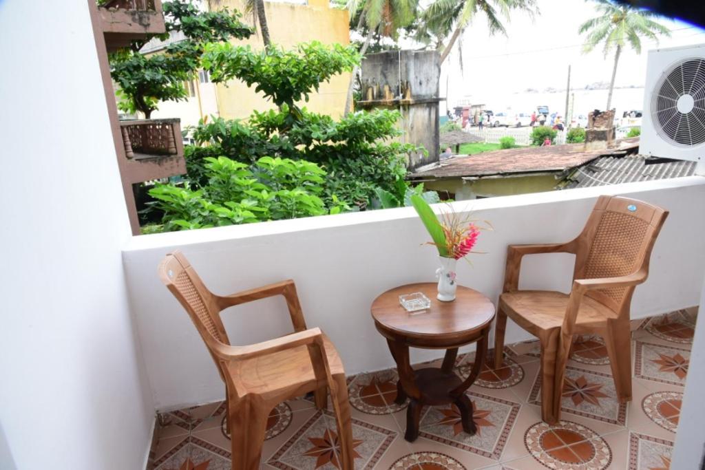 Turtle Bay Hotel Hikkaduwa Exterior foto
